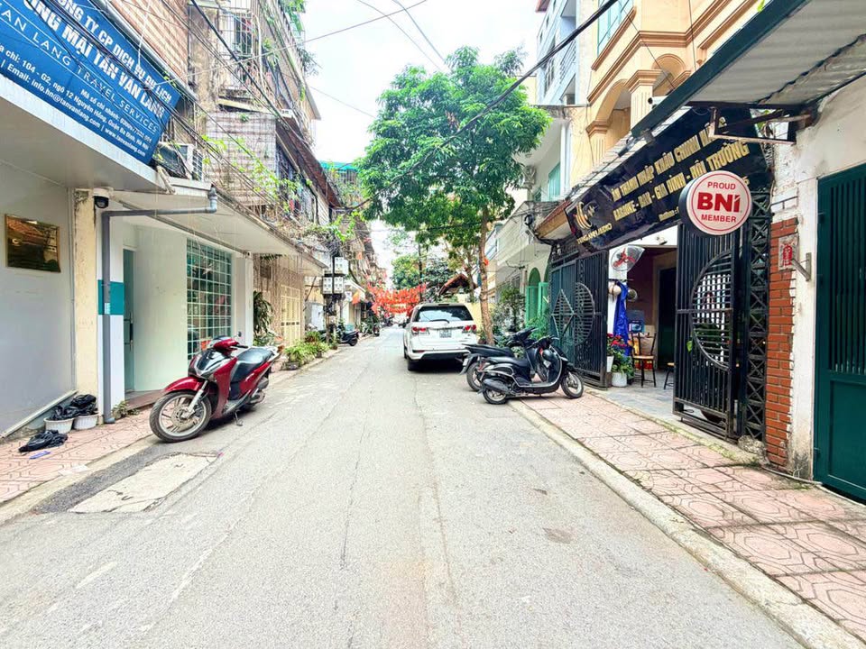 Apartment Huỳnh Thúc Kháng Đống Đa 80m² - Bàn giao ngay