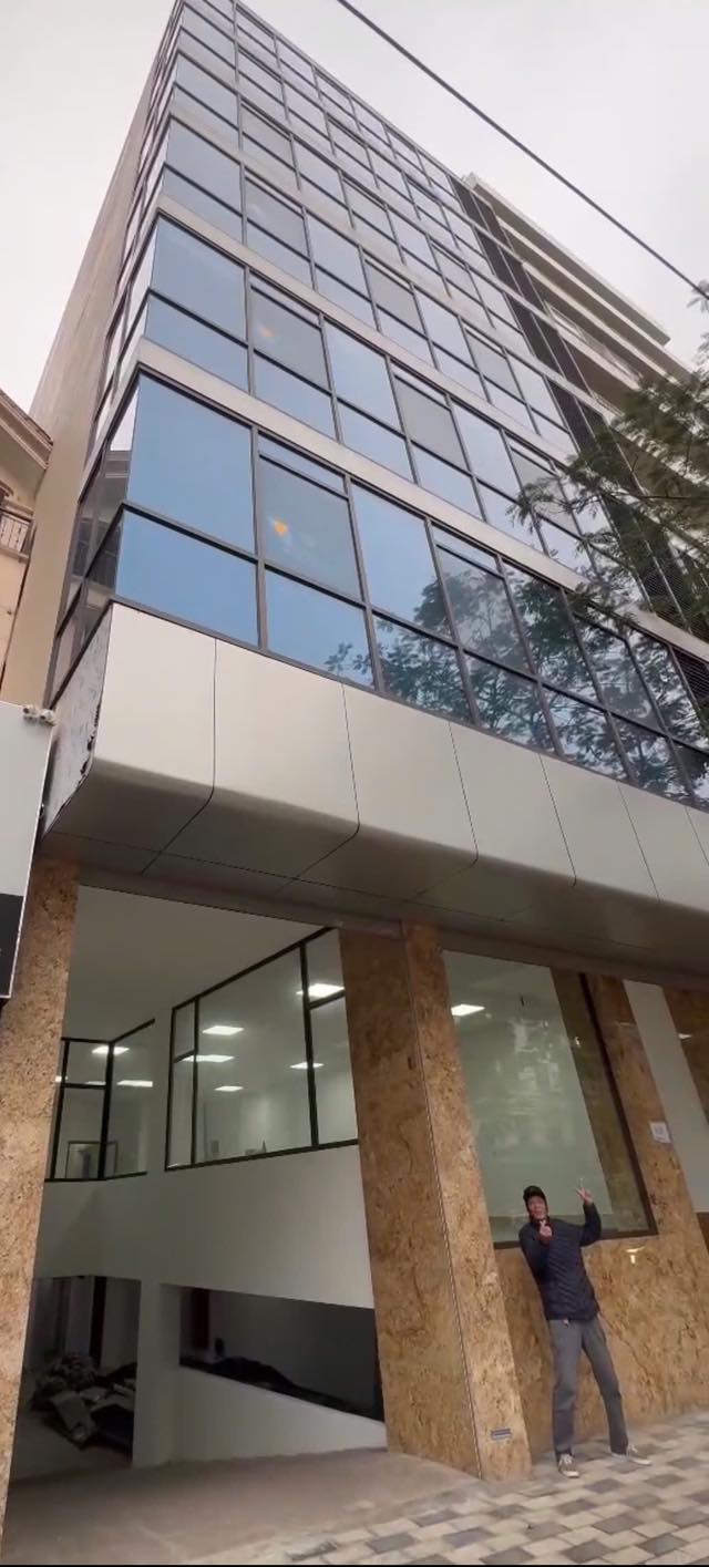 Nhà 7 tầng Xuân La Tây Hồ 400m² 750 triệu – Ô tô vào tận nhà