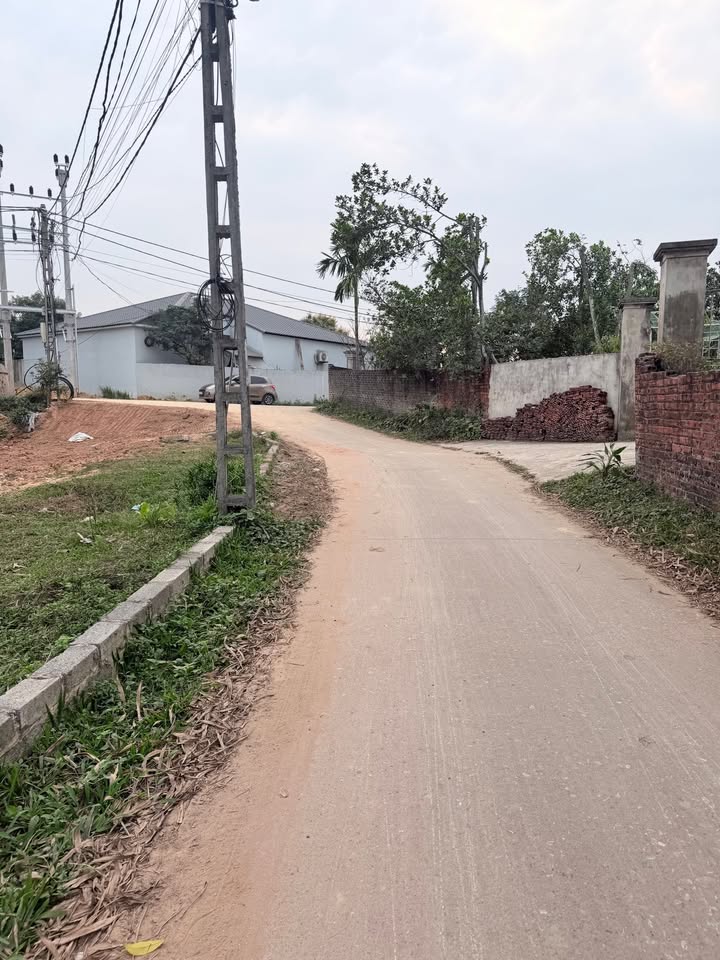 Đất nền Hồng Tiến Phổ Yên 102m² 600-699 triệu - Sổ đỏ chính chủ