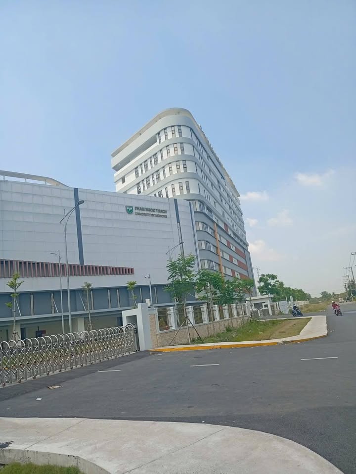 Khách sạn Nguyễn Cửu Phú 128m²/7 tỷ - Cho thuê ngay