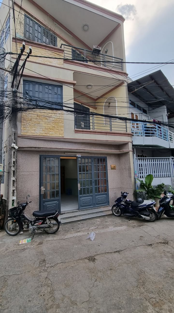 Nhà Biên Hòa 135m² 3.6 tỷ - Chính chủ bán góc 3 mặt tiền