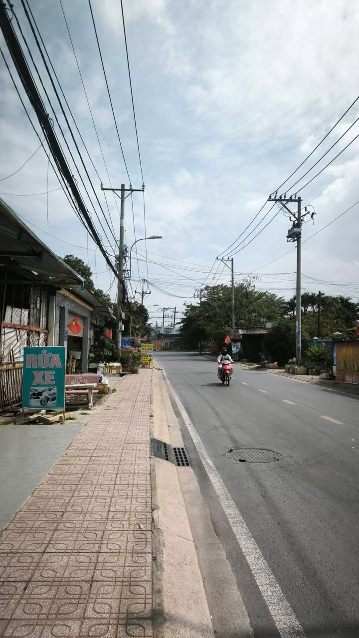 House Hoc Mon 315m² 15.5 tỷ - Chính chủ ô tô vào tận nhà