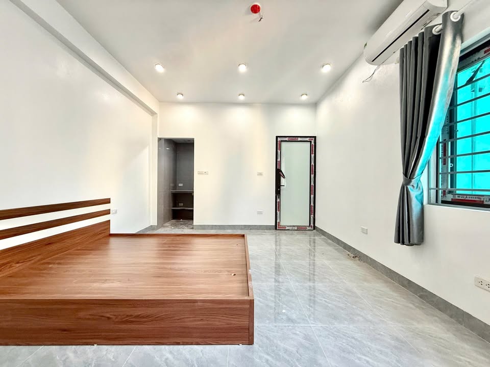 Phong tro Ngo 13 Ta Thanh Oai 30m2 3.2 trieu - Full