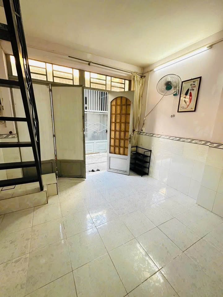 Nhà Quận 9 hẻm 475 20m² 5 triệu - Sẵn sàng ở ngay