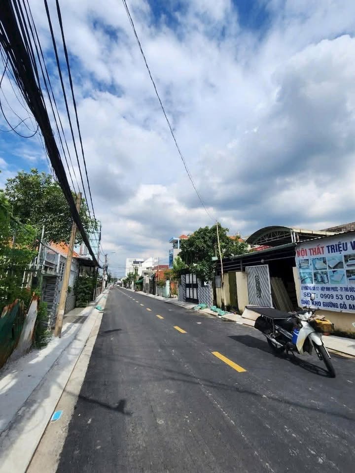 Đất mặt tiền Đường số 17 Hiệp Bình Phước 122m² giá 8.8 tỷ - Sổ đỏ chính chủ