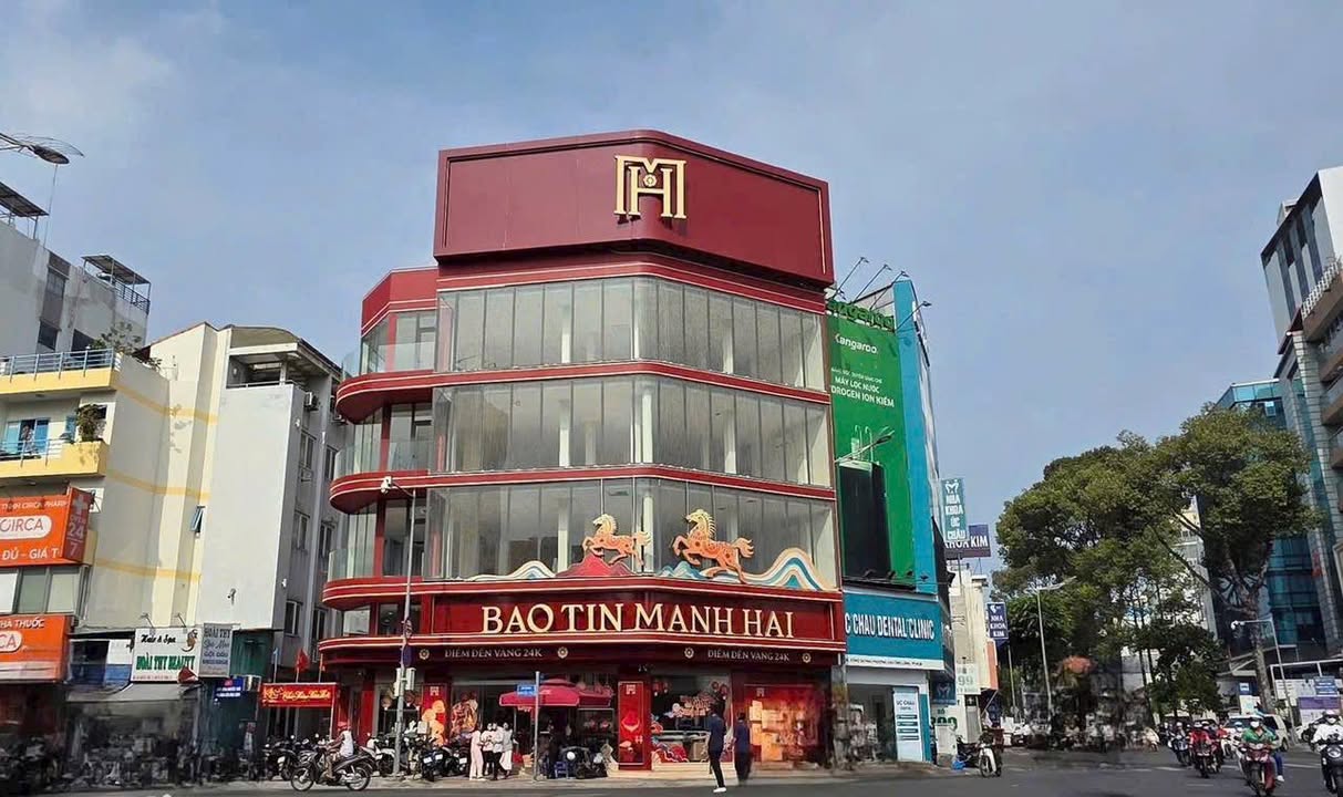 Shophouse Nguyễn Trãi Q1 161m² 320 tỷ - Mặt tiền kinh doanh