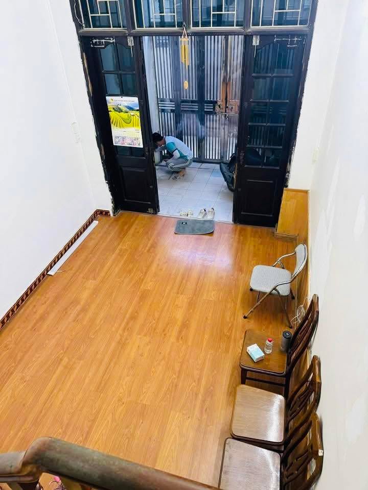 Nhà nguyên căn Tô Hiệu Hà Đông 40m2 10tr - Sẵn sàng ở ngay