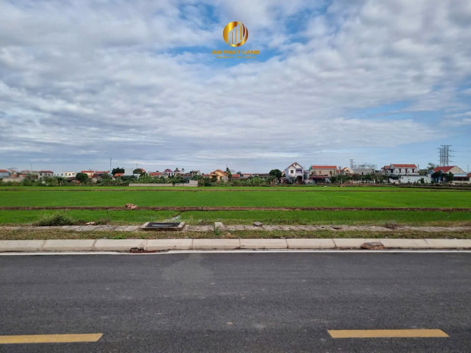 Đất nhà vườn Khánh Nhạc 345m² thỏa thuận - Đường ô tô