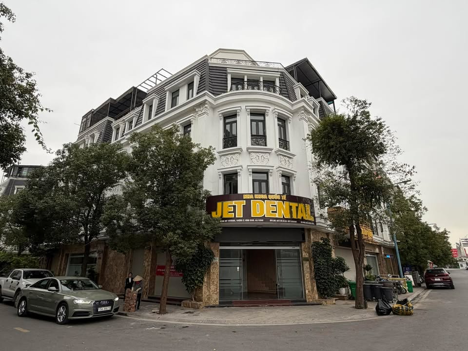 Nhà cho thuê Hoàng Huy Riverside 200m² 38 triệu - Góc ô tô vào