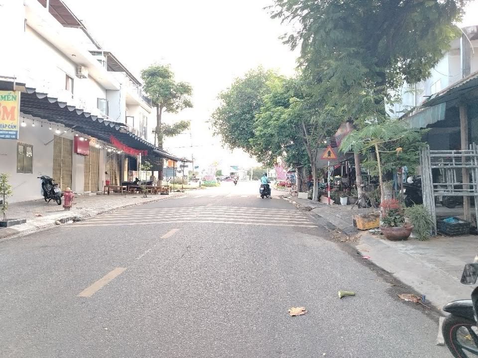 Nhà mặt tiền Nguyễn Nhàn Cẩm Lệ 80m² giá 5 tỷ - Mặt tiền kinh doanh