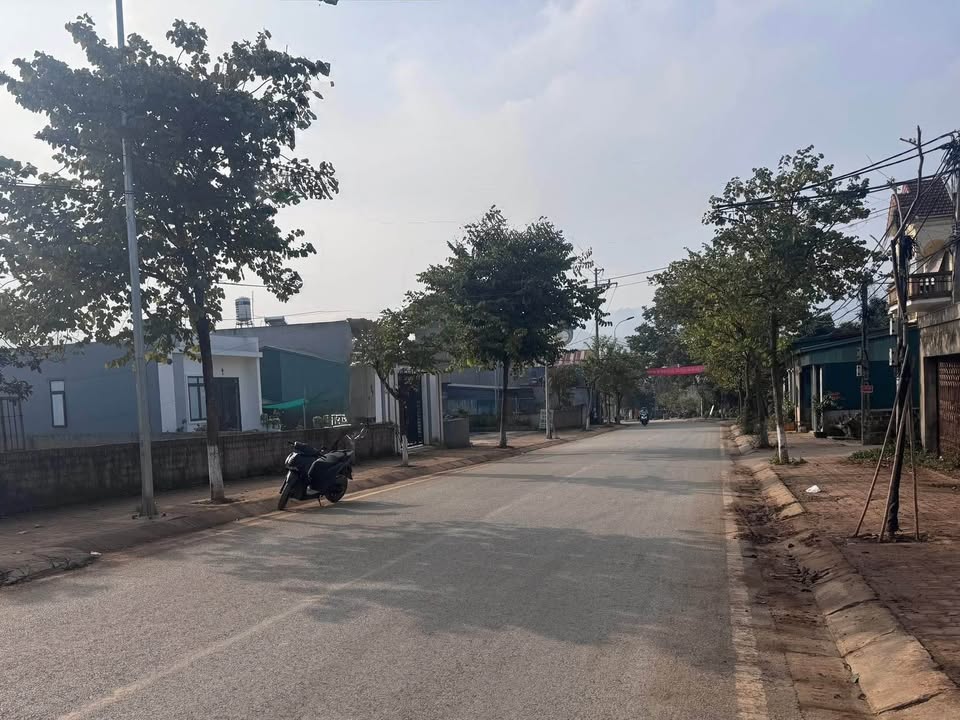 Đất nền Bản Áng 231m² giá thỏa thuận - Sổ hồng chính chủ