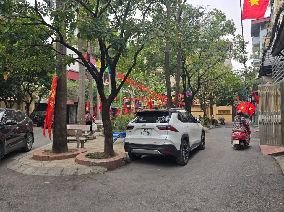 Nhà Nguyễn Trãi Hà Đông 43m² hơn 9 tỷ - Ô tô vào tận nhà