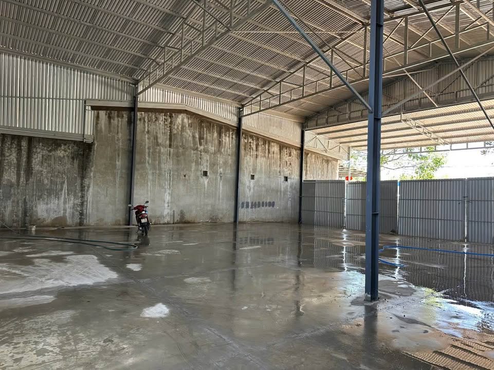 Kho Buôn Ma Thuột 400m² 20 triệu - Hoạt động ngay
