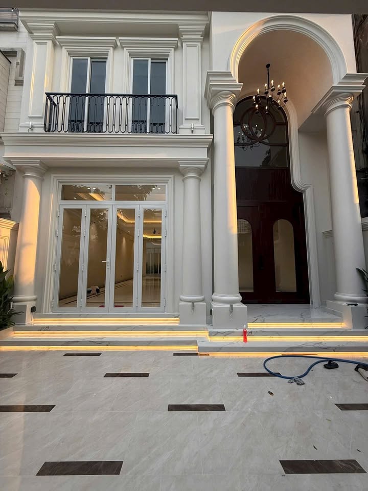 Townhouse Nam Đô PMH Q7 138m² 63 tỷ - Mặt tiền kinh doanh