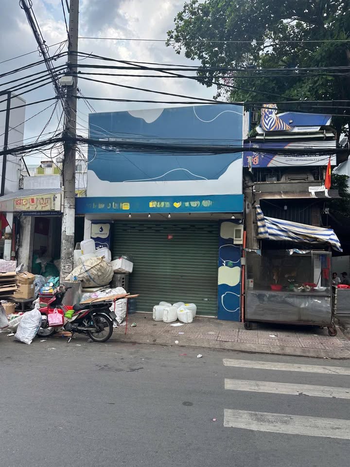 Nhà mặt tiền Lê Quang Định Bình Thạnh 4x30m 20tr - Mặt tiền kinh doanh