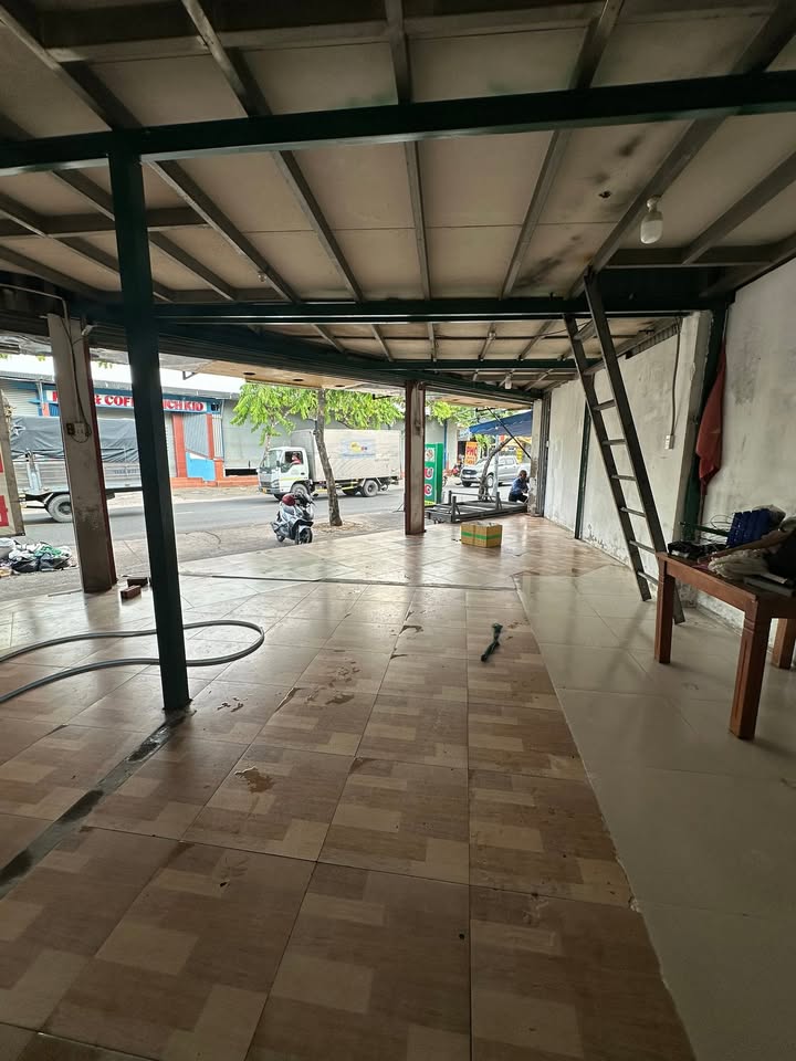 Shophouse Song Hanh Hoc Mon 96m2 17tr - Mat tien kinh doanh