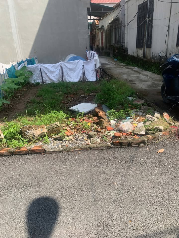 Đất nền Chúc Sơn 42m2 giá 3 tỷ - Sổ đỏ chính chủ