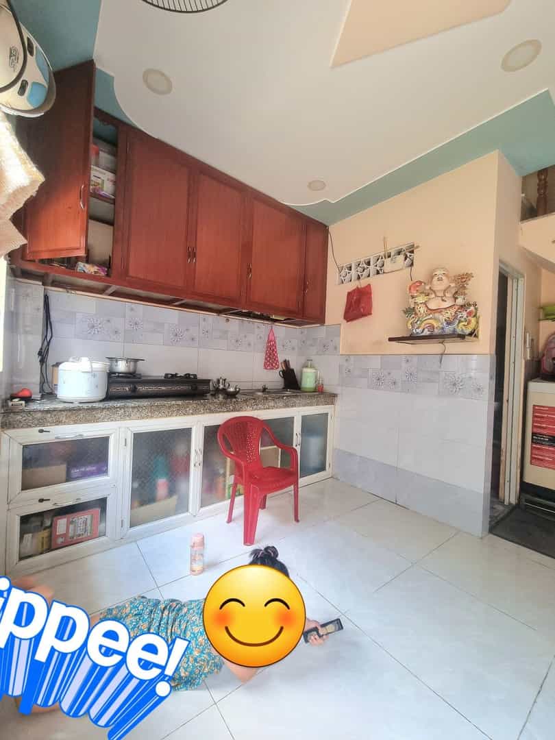 Nhà Phường Dĩ An 17m² 800 triệu - Chính chủ sẵn ở