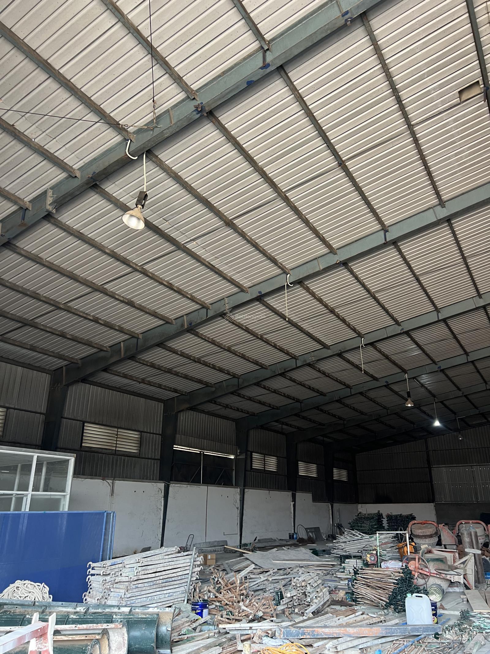 Kho xưởng QL1A Dĩ An 1.280m² 96 triệu - Hoạt động ngay