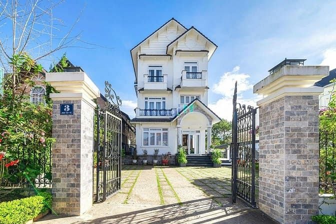 Villa Đà Lạt P.8 600m² 45 triệu - Full nội thất sẵn ở