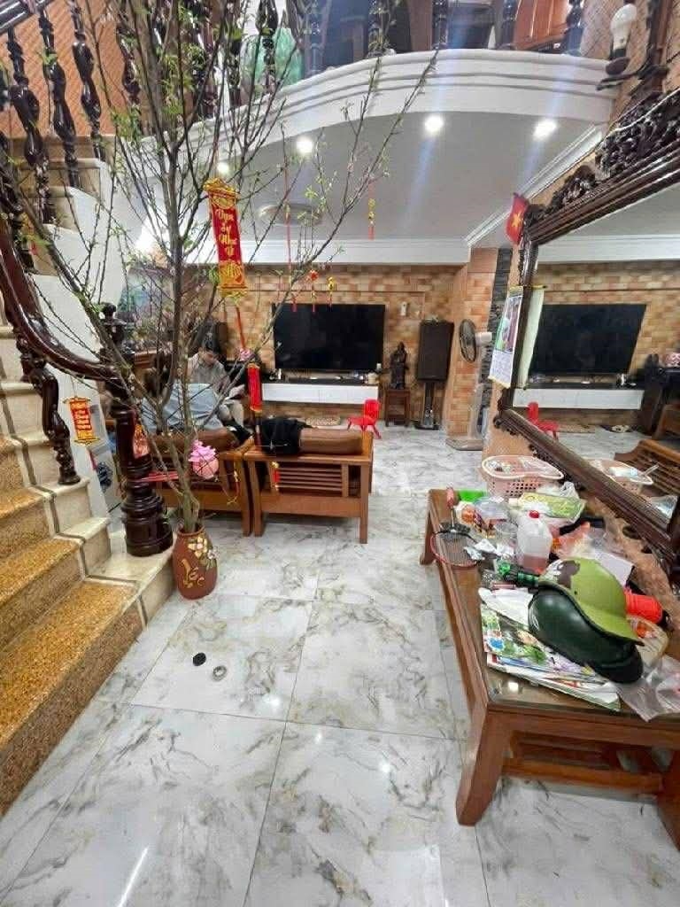 Nhà Phố Phố Vọng 30m² giá 7 tỷ - Sổ hồng sẵn, hiếm có!