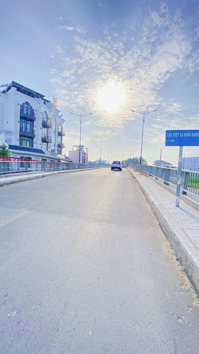 Nhà riêng An Bình Cần Thơ 1.850m² 60 triệu - Ô tô vào nhà