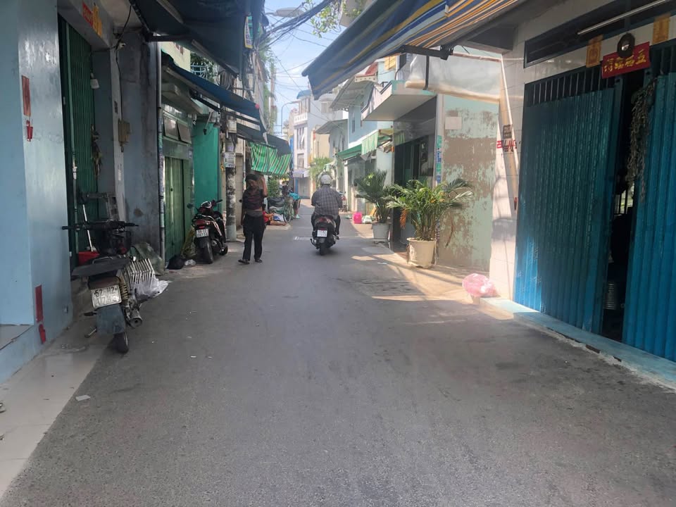 Nhà Quận 6 Bình Tiên 17m² 2.3 tỷ - Chính chủ bán gấp