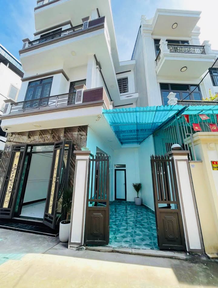 Nhà Nguyễn Khuyến 70m² 2.95 tỷ - Ô tô vào tận nhà