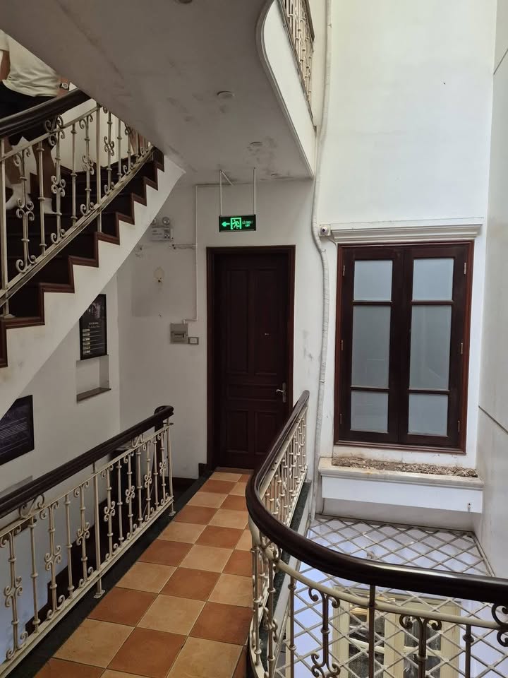 Nhà Thi Sách, Hà Nội 81m² 47 tỷ - Ô tô vào tận nhà