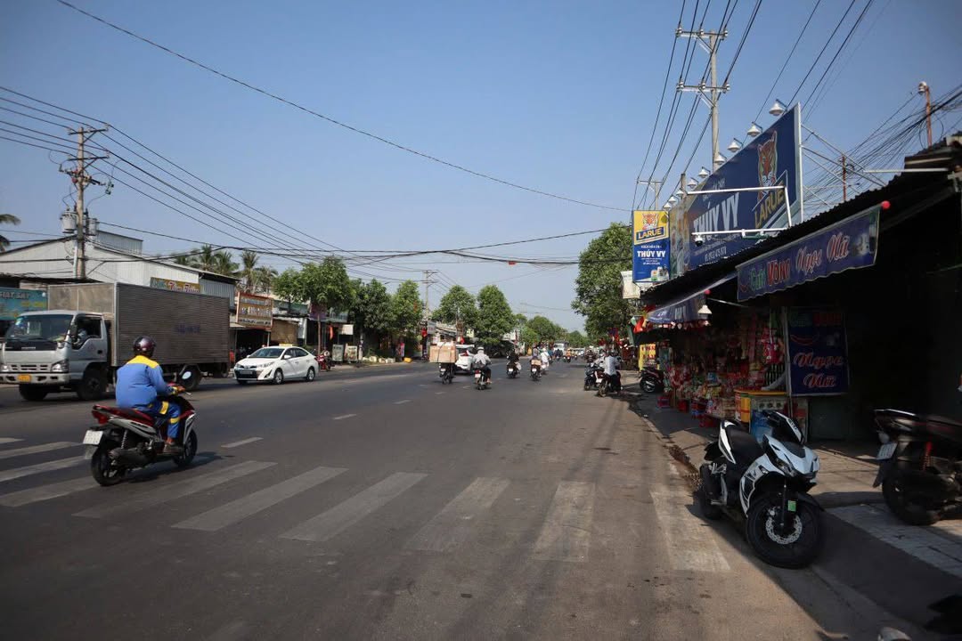 Nhà Nguyễn Văn Linh Ngã Năm 66m²/12 triệu - Mặt tiền kinh doanh