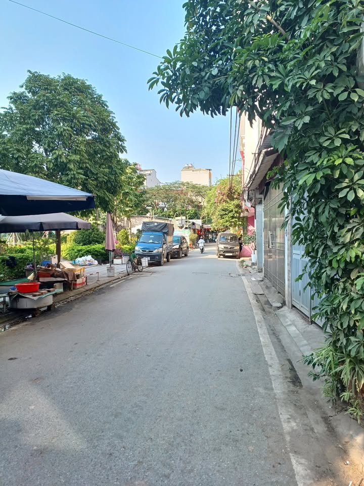 Đất nền Phố Trạm Long Biên 118m² - Sổ đỏ chính chủ