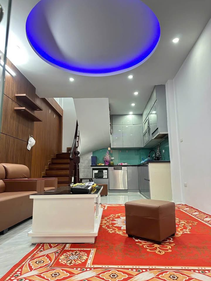 Nhà Ba Đình Hoàng Hoa Thám 34m² giá thỏa thuận - Vị trí đẹp