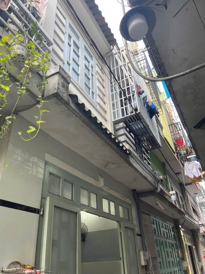 Nhà Tân Thới Hiệp quận 12 32m² 1.89 tỷ - Giá tốt