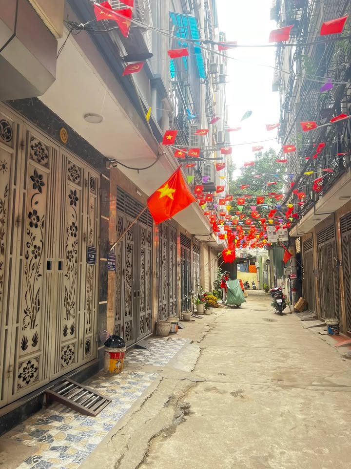 Nhà riêng Ngõ 42 Thịnh Liệt 36m² 10 triệu - Ô tô vào tận nhà