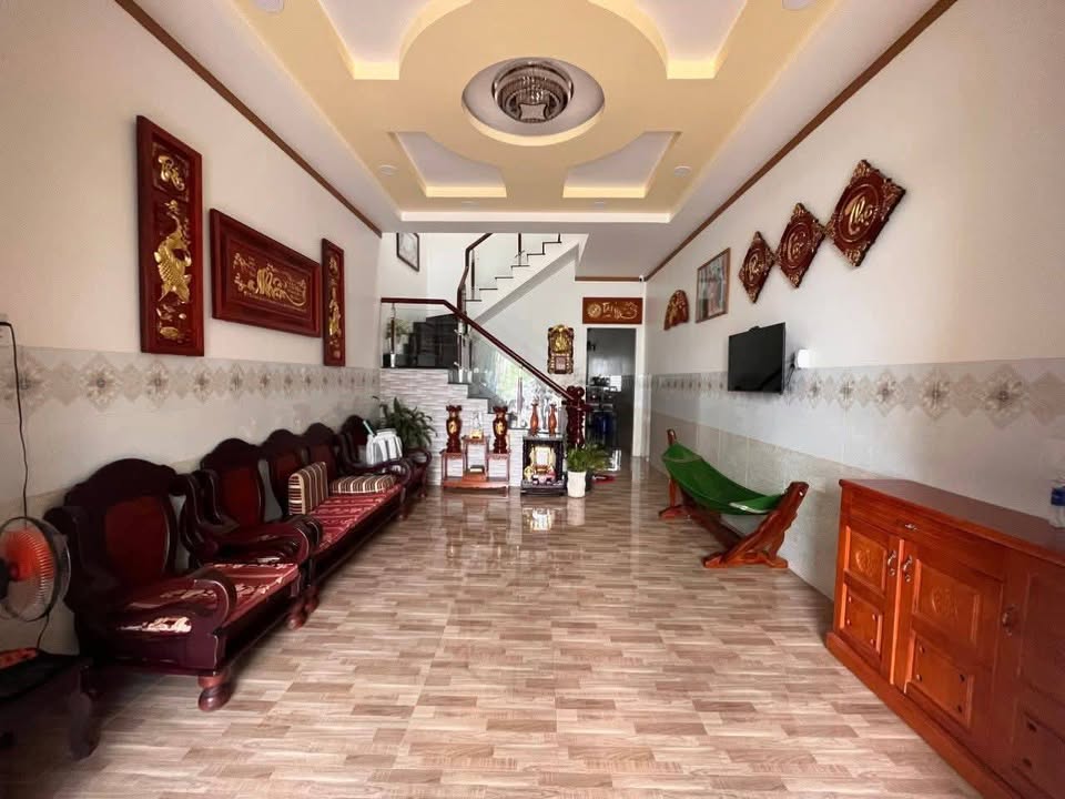 Nhà trệt lầu KĐT 5A Sóc Trăng 84m² 2,4 tỷ - Chính chủ bán
