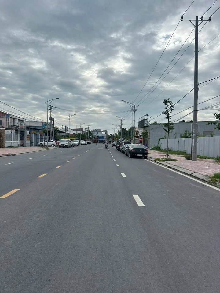 Đất nền Tiến Thành Vĩnh Long 1.350m² 35 tỷ - Sổ đỏ chính chủ