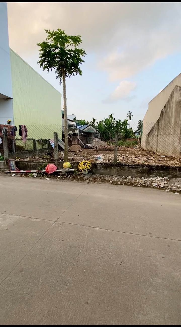 Đất nền Lê Trung Đình Quảng Ngãi 370m² 4 tỷ - Sổ đỏ chính chủ