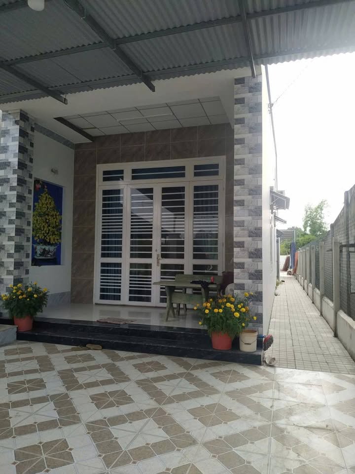 Nhà mặt tiền Bầu Ếch Long Hoa 294m2 1,55 tỷ - Mặt tiền kinh doanh