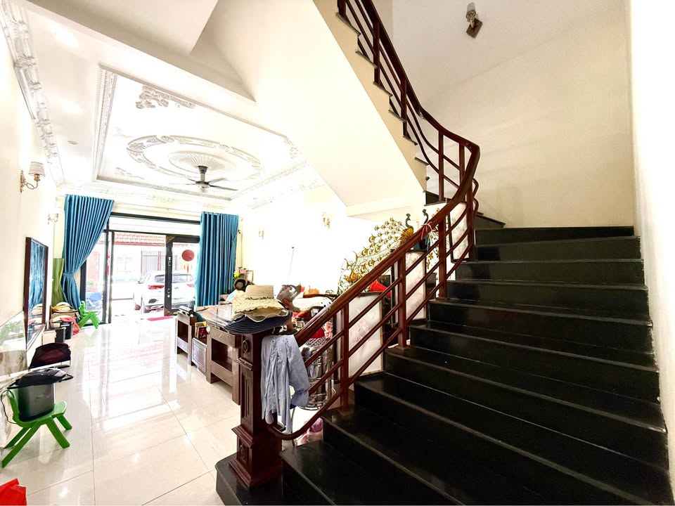 Nhà Liên Bảo Vĩnh Yên 120m² 4 tỷ - Sẵn sàng ở ngay