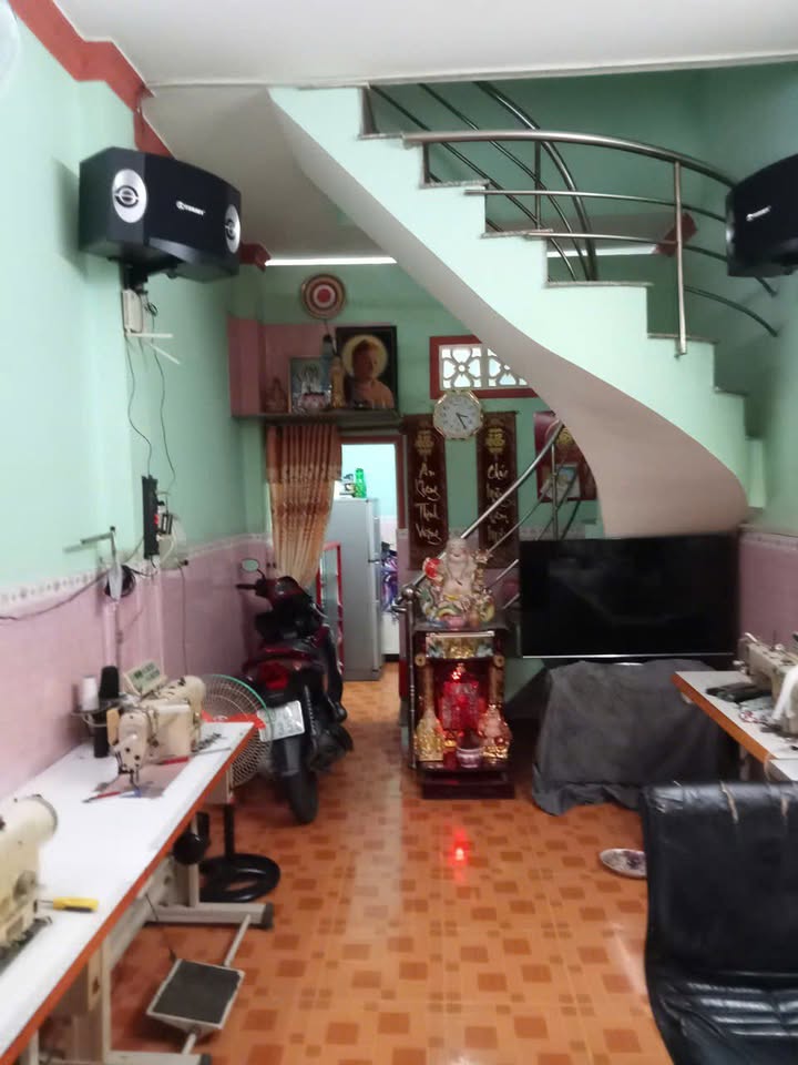 Nhà nguyên căn P15 Q8 30m² 5 triệu - Sẵn sàng ở ngay