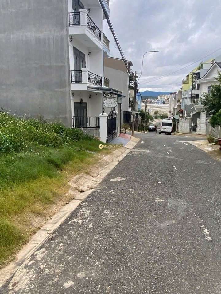 Đất nền Phường 8 Đà Lạt 72m² giá 6,4 tỷ - Sổ đỏ chính chủ