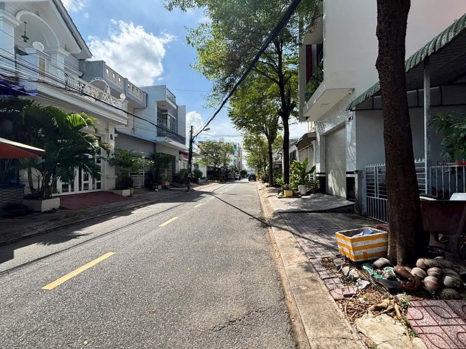 Nhà góc Ngô Gia Tự P5 Cà Mau 80m² - Chính chủ bán sẵn sàng ở