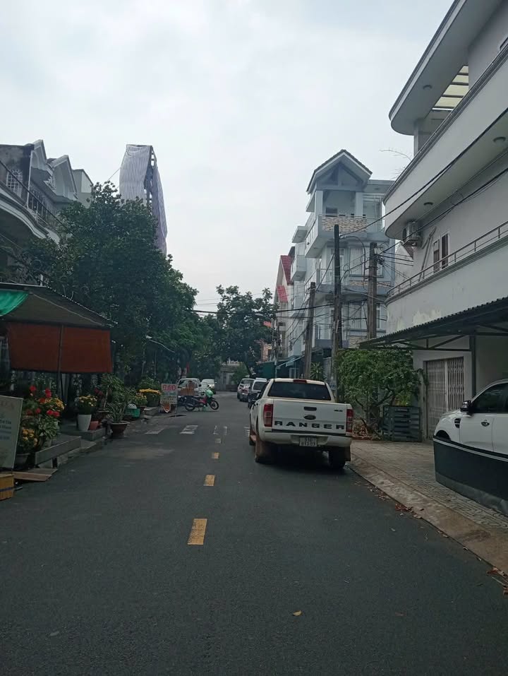 Nhà MT Q8 Đường 11 72m² 8.9 tỷ - Kinh doanh ngay