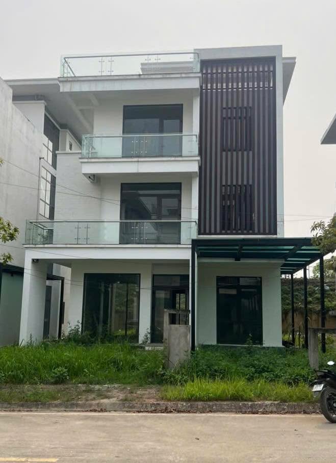 Biệt thự Phú Cát City Quốc Oai 303m² - Sổ hồng sẵn, thiết kế hiện đại!