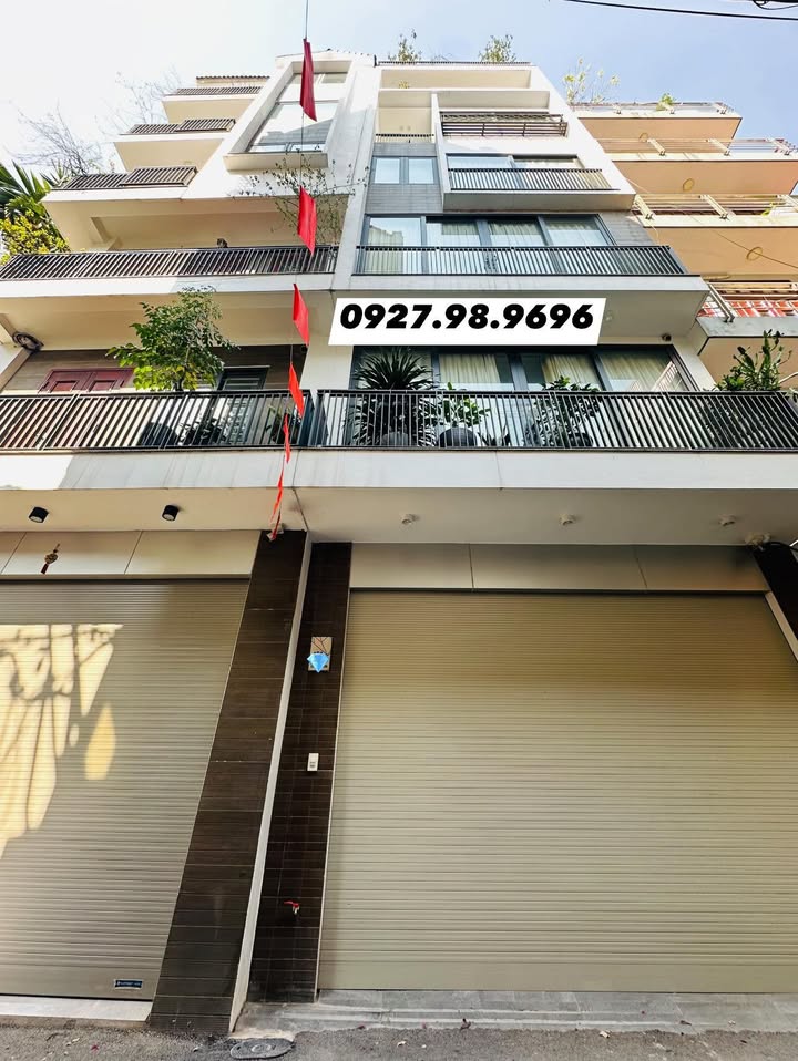 Nhà Lạc Long Quân Cầu Giấy 45m² 17 tỷ - Ô tô vào nhà