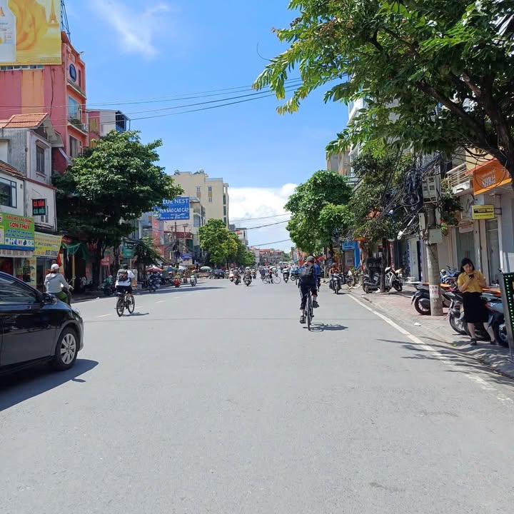Nhà phố Trần Nguyên Hãn 84m² 29 tỷ - Mặt tiền kinh doanh