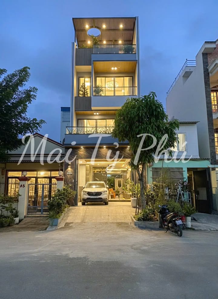Nhà phố Phạm Hữu Lầu Q.7 90m² full nội thất 17.5 tỷ - Ô tô vào nhà