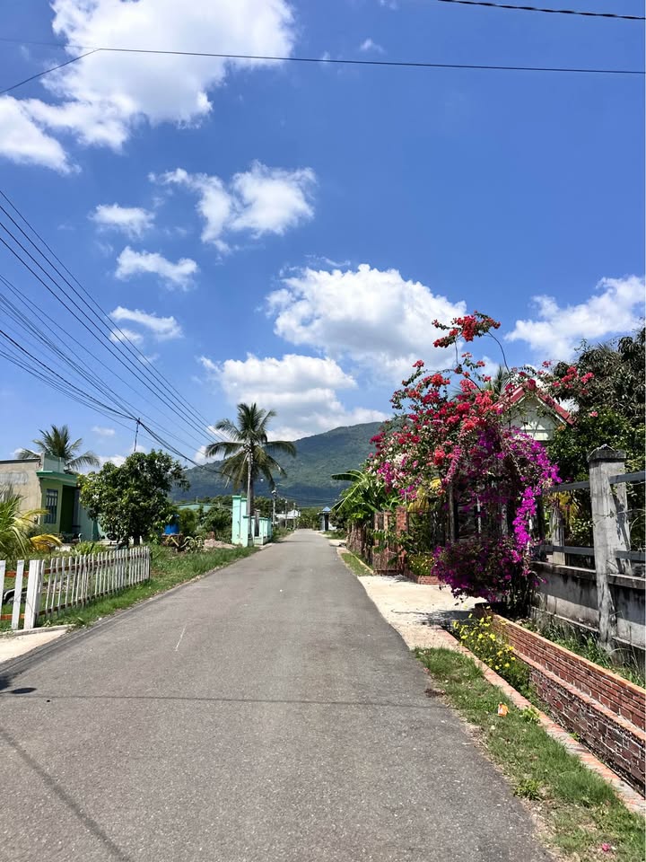 Đất nền Long Nguyên 400m² 890 triệu - Sổ đỏ chính chủ