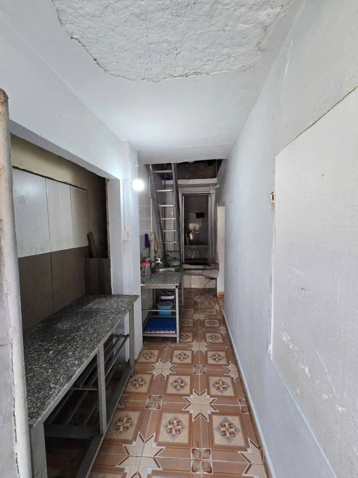 Nhà mặt phố Trần Phú 50m² giá 2 triệu - Ô tô đỗ thoải mái