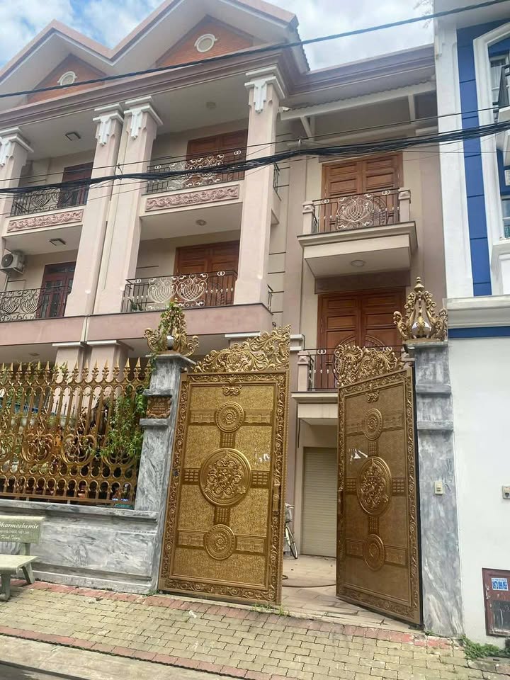 Townhouse Hà Huy Giáp Q12 136m² 12,5 tỷ - Chính chủ bán gấp